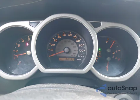 2004 Toyota 4Runner Sr5 Sport V6 z USA, uszkodzony, nr VIN JTEBU14RX40026120